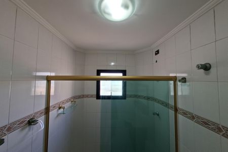 Apartamento para alugar com 94m², 2 quartos e 1 vaga Apartamento para alugar com 94m², 2 quartos e 1 vagaBanheiro da suite