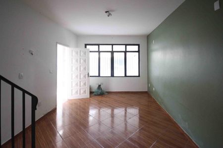 Casa à venda com 138m², 3 quartos e 2 vagas