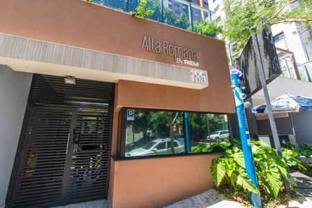 Apartamento à venda com 98m², 2 quartos e 1 vaga Apartamento à venda com 98m², 2 quartos e 1 vagaPortaria