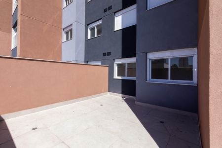 Apartamento à venda com 98m², 2 quartos e 1 vaga Apartamento à venda com 98m², 2 quartos e 1 vagaQuintal