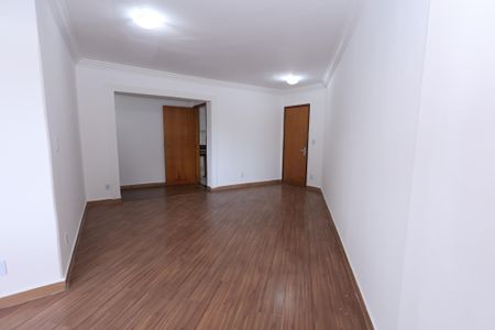 Sala de apartamento para alugar com 3 quartos, 135m² em Setor Bueno, Goiânia
