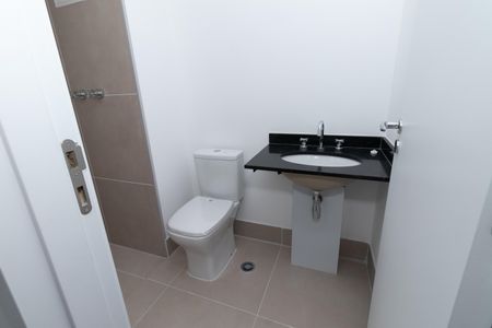 Apartamento à venda com 61m², 2 quartos e 1 vaga Apartamento à venda com 61m², 2 quartos e 1 vagaBanheiro