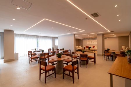 Apartamento à venda com 61m², 2 quartos e 1 vaga Apartamento à venda com 61m², 2 quartos e 1 vagaÁrea comum - Salão de Festas