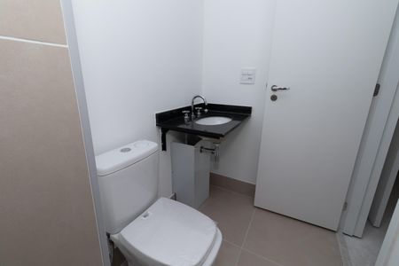 Apartamento à venda com 61m², 2 quartos e 1 vaga Apartamento à venda com 61m², 2 quartos e 1 vagaBanheiro da Suíte