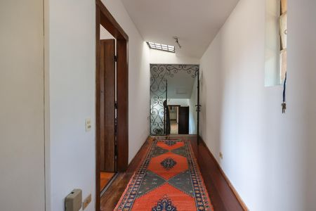 Casa à venda com 264m², 3 quartos e 4 vagasCorredor