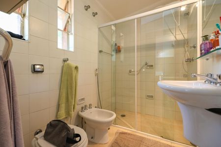 Casa à venda com 264m², 3 quartos e 4 vagasBanheiro