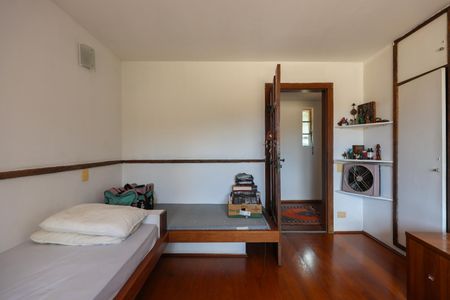Casa à venda com 264m², 3 quartos e 4 vagasQuarto 3