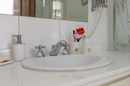Casa à venda com 264m², 3 quartos e 4 vagasBanheiro da Suíte