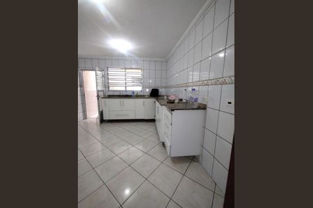Casa à venda com 200m², 4 quartos e 3 vagas Casa à venda com 200m², 4 quartos e 3 vagasCozinha