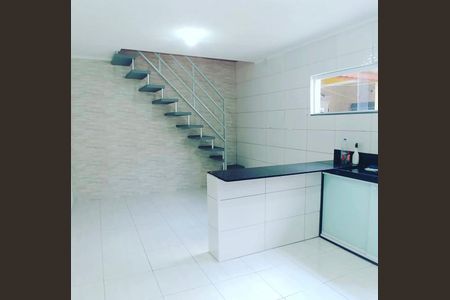 Casa à venda com 200m², 4 quartos e 3 vagas Casa à venda com 200m², 4 quartos e 3 vagasEdícula