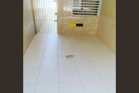 Casa à venda com 200m², 4 quartos e 3 vagas Casa à venda com 200m², 4 quartos e 3 vagasÁrea externa