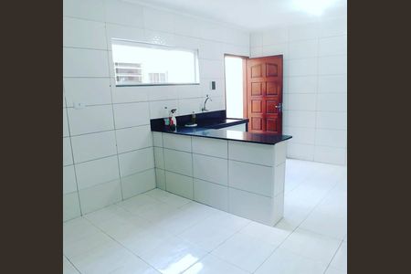 Casa à venda com 200m², 4 quartos e 3 vagas Casa à venda com 200m², 4 quartos e 3 vagasEdícula