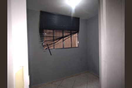 Casa à venda com 200m², 4 quartos e 3 vagas Casa à venda com 200m², 4 quartos e 3 vagasQuarto
