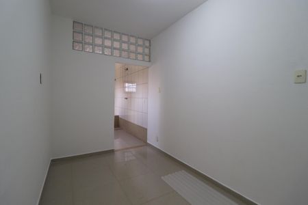 Casa para alugar com 210m², 4 quartos e 5 vagasEdicula- Quarto