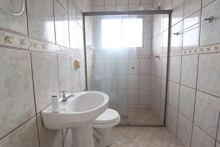 Casa para alugar com 210m², 4 quartos e 5 vagasBanheiro Quarto 1 suíte