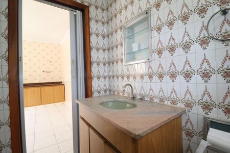 Casa para alugar com 210m², 4 quartos e 5 vagasBanheiro 3