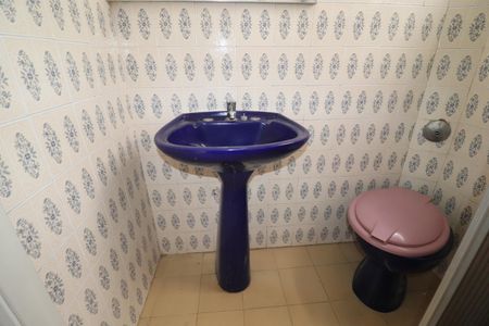 Casa para alugar com 210m², 4 quartos e 5 vagasBanheiro 2