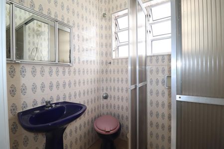 Casa para alugar com 210m², 4 quartos e 5 vagasBanheiro 2