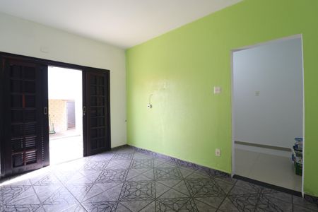 Casa para alugar com 210m², 4 quartos e 5 vagasEdicula- Sala