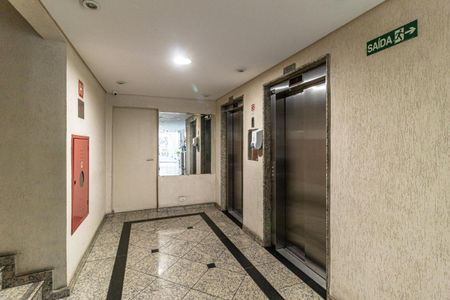 Apartamento à venda com 63m², 1 quarto e 1 vagaElevadores