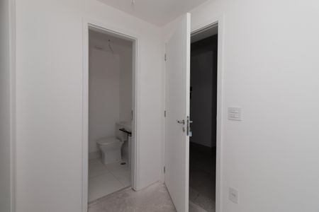 Apartamento à venda com 104m², 3 quartos e 2 vagas Apartamento à venda com 104m², 3 quartos e 2 vagasLavabo