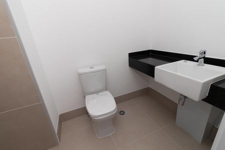 Apartamento à venda com 104m², 3 quartos e 2 vagas Apartamento à venda com 104m², 3 quartos e 2 vagasBanheiro da Suíte 1