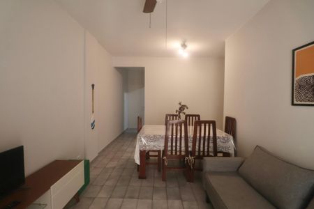 Sala de apartamento para alugar com 2 quartos, 63m² em Jardim Las Palmas, Guarujá