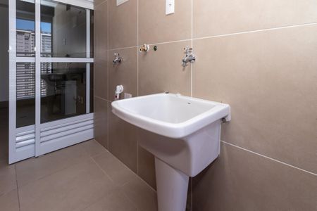 Apartamento à venda com 104m², 3 quartos e 2 vagas Apartamento à venda com 104m², 3 quartos e 2 vagasÁrea de Serviço