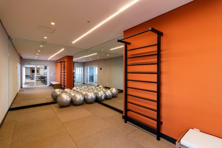 Apartamento à venda com 104m², 3 quartos e 2 vagas Apartamento à venda com 104m², 3 quartos e 2 vagasÁrea comum - Academia
