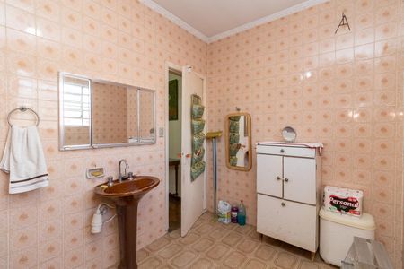 Casa à venda com 272m², 3 quartos e 4 vagas Casa à venda com 272m², 3 quartos e 4 vagasBanheiro 1