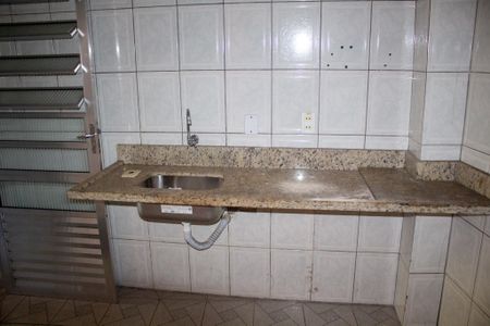 Casa para alugar com 60m², 2 quartos e sem vagaCozinha