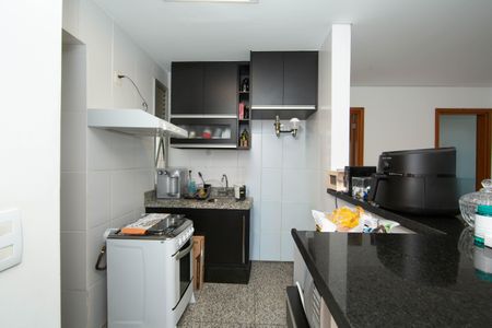 Apartamento à venda com 98m², 2 quartos e 1 vagaCOZINHA