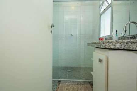 Apartamento à venda com 98m², 2 quartos e 1 vagaBANHEIRO2