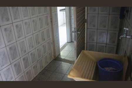 Casa para alugar com 35m², 2 quartos e sem vagaÁrea de serviço