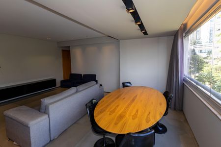 Apartamento para alugar com 77m², 2 quartos e 2 vagas Apartamento para alugar com 77m², 2 quartos e 2 vagasSala de Jantar