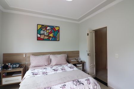 Casa à venda com 226m², 3 quartos e 6 vagasSuíte 1