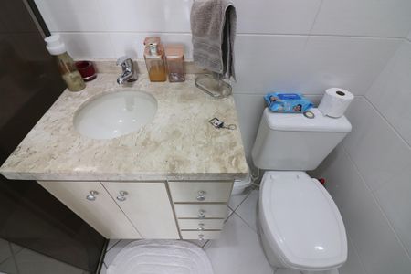 Casa à venda com 226m², 3 quartos e 6 vagasSuíte 2 Banheiro 