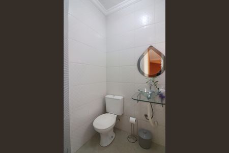 Casa à venda com 226m², 3 quartos e 6 vagasLavabo 