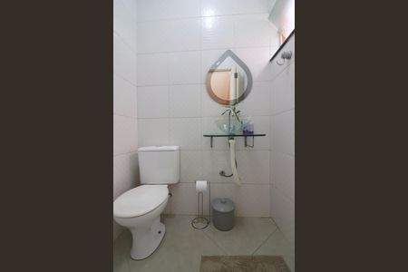 Casa à venda com 226m², 3 quartos e 6 vagasLavabo 