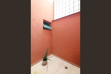 Casa à venda com 226m², 3 quartos e 6 vagasJardim de Inverno 