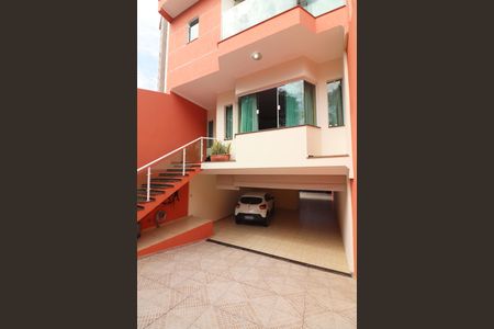 Casa à venda com 226m², 3 quartos e 6 vagasGaragem