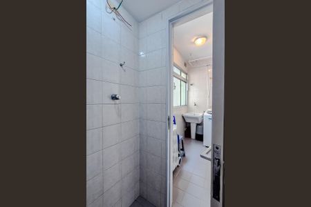 Apartamento para alugar com 92m², 2 quartos e 1 vaga Apartamento para alugar com 92m², 2 quartos e 1 vagaBanheiro de serviço