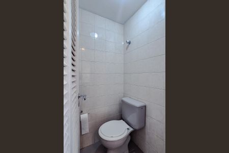 Apartamento para alugar com 92m², 2 quartos e 1 vaga Apartamento para alugar com 92m², 2 quartos e 1 vagaBanheiro de serviço