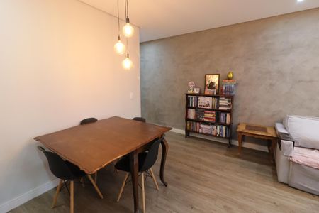 Apartamento à venda com 65m², 2 quartos e 1 vagaSala