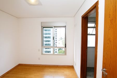 Apartamento à venda com 97m², 2 quartos e 1 vagaQuarto 1 - Suíte