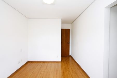 Apartamento à venda com 97m², 2 quartos e 1 vagaQuarto 2 - Suíte