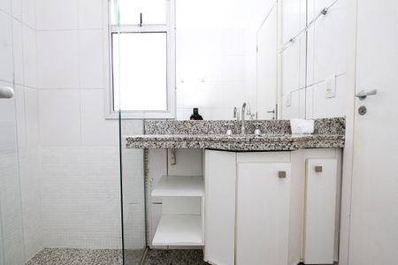 Apartamento à venda com 97m², 2 quartos e 1 vagaBanheiro da Suíte 2