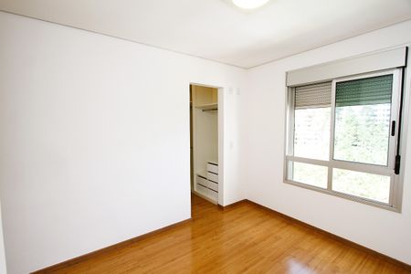 Apartamento à venda com 97m², 2 quartos e 1 vagaQuarto 2 - Suíte