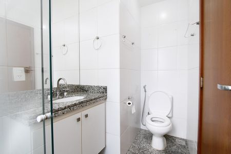 Apartamento à venda com 97m², 2 quartos e 1 vagaBanheiro do Quarto 1