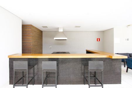 Apartamento à venda com 97m², 2 quartos e 1 vagaÁrea comum - Churrasqueira